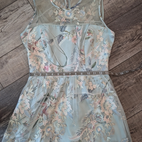 Bebe Floral Embroidered Midi Dress - Picture 6 of 7